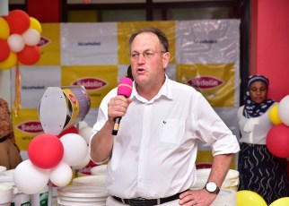 AkzoNobel Commercial Director for East Africa, Deon Nieuwoudt, who led the discussions and demonstrations