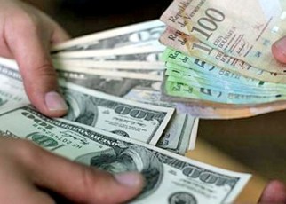 The Uganda shilling swooped lower against its foreign counterpart on Wednesday amid balanced and minimal activity on the demand and supply counters.