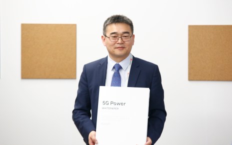 Fang Liangzhou, Vice President of Huawei Network Energy Product Line, released the 5G Energy White Paper at MWC2019.