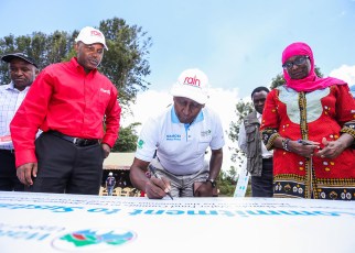 (L-R) Duncan Kimani Coca -Cola Beverages Africa Manufacturing Director, Eddy Njoroge, President of the Upper Tana Nairobi Water Fund and Munira Bashir, the Kenya Programs Director the Nature Conservancy sign off during the handover of the Replenish Africa Initiative (RAIN), a Coca-Cola Foundation program which aims to reach six (6) million people across the continent with improved access to safe water by the end of 2020.