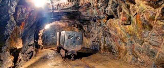 Elizabeth Kulume the programme Assistant, Transparency International Uganda said many Ugandans are becoming victims of the Extractive Industry.