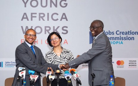Dr. Ephrem T. Lemango, Commissioner, Jobs Creation Commission; Reeta Roy, Mastercard Foundation President and CEO, and Alemayehu Konde Koira , Country Head Ethiopia, Mastercard Foundation celebrate the announcement of Young Africa Works in Ethiopia. This initiative aims to see 10 million young Ethiopians access dignified and fulfilling work opportunities by 2030. Mastercard Foundation has committed an initial USD300 million to the initiative.