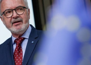 Policymakers and pundits have been wringing their hands over the crises afflicting the European Union, arguing that it is falling behind in confronting major threats to its long-term survival.