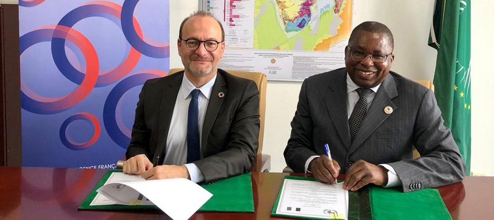 The French Development Agency (AFD) - represented by its CEO Rémy Rioux - and the Commission of African Union - represented by Albert Muchanga, Commissioner for Trade and Industry have signed their first Memorandum of Understanding worth EUr 1.5 million.