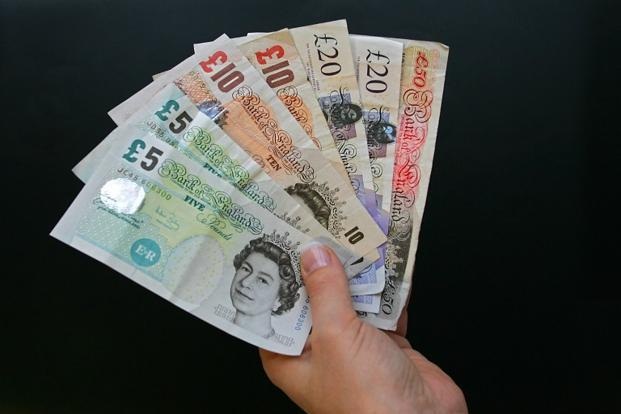 The Uganda Shilling began the week the stronger currency as it pushed the U.S. dollar to a new low.