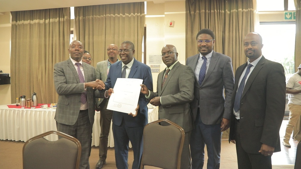 Alex Kakooza, the Permanent Secretary (PS) to the Ministry of Education and Sports (MoES) has launched an association bringing together all individuals, academic training institutions and the training service providers in the Oil and Gas sector from the Government and private sectors. 