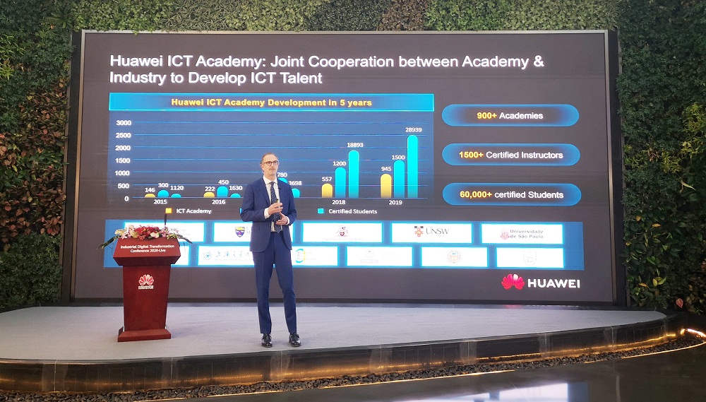 At the Industrial Digital Transformation Conference-Live, Huawei officially released the Huawei ICT Academy Program 2.0.