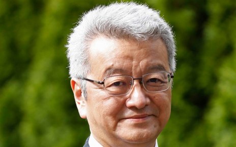 Japan's Four-Horse Race