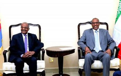 Eritrea foreign minister Osman Saleh (Left) and Somaliland president Musa Bihi at Somaliland presidential palace