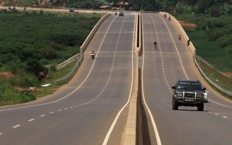 Over three million people in Tanzania and Kenya will benefit from a €345 million financing package for road construction support, approved by the African Development Bank’s board in Abidjan.